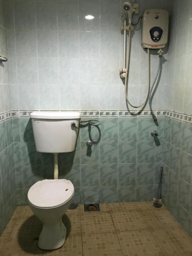 Yb House Hotell Kuantan Eksteriør bilde